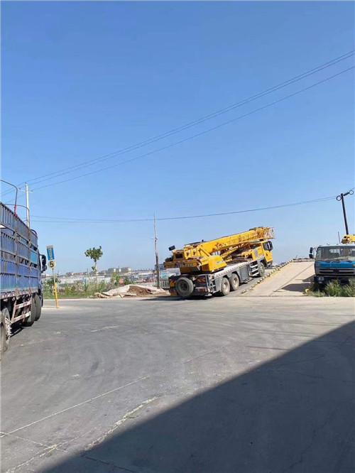 修文县25吨吊车的租赁价格大概是多少？