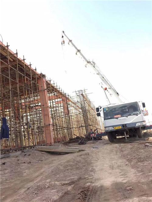 修文县25 吨、50 吨吊车怎么选？多大重量 / 半径适合对应车型？