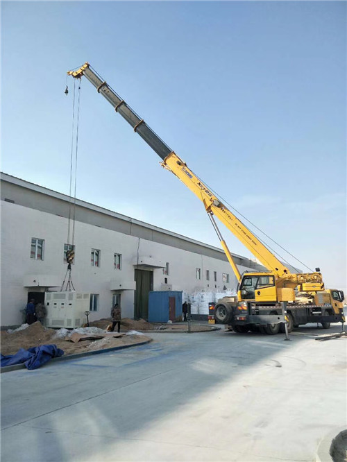 修文县“超载就喊停”—— 吊车的 “重量保镖” 技术