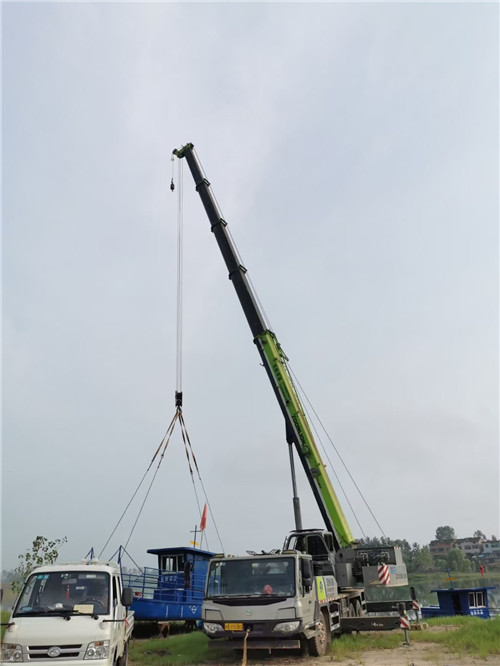 修文县桥梁建设吊装案例